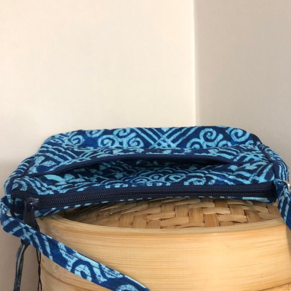 ⬇️ Vera Bradley Cuban Tiles Little Crossbody - Picture 5 of 13